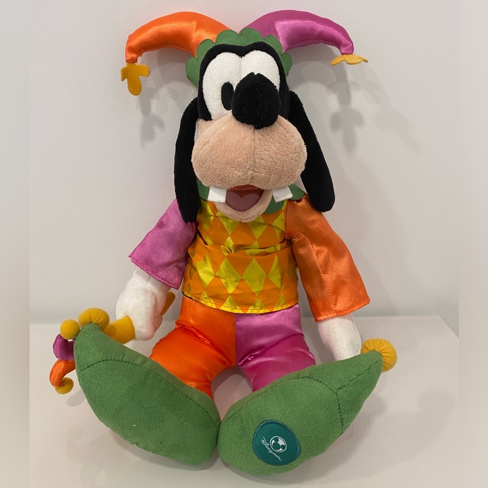 Disney Jester Goofy Plush VGC